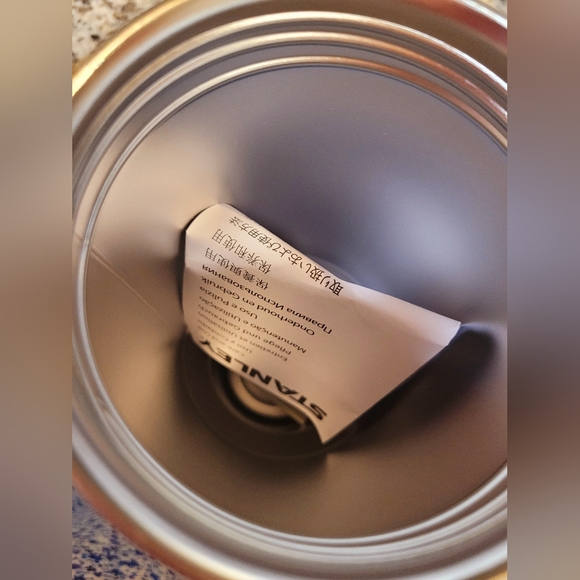 ♥️ Stanley 40oz Red 2025 Valentines Day Tumbler With Straw Topper - Picture 6 of 16